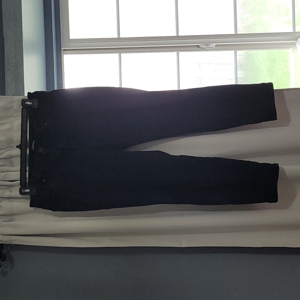 Black skinny jeans
